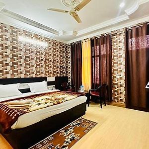 Fabhotel Sn Resort